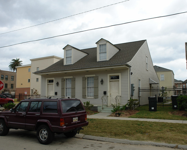 853 Josephine Dr in New Orleans, LA - Foto de edificio - Building Photo