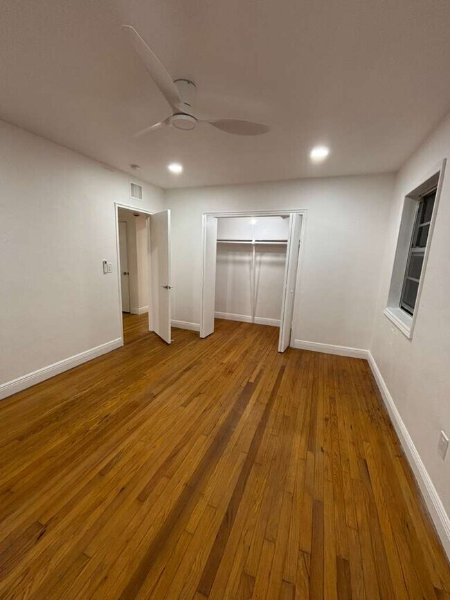 795 84th St, Unit 3 in Miami Beach, FL - Foto de edificio - Building Photo