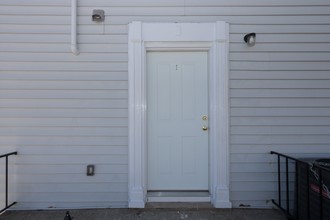 5208-5214 Belair Rd in Baltimore, MD - Foto de edificio - Building Photo