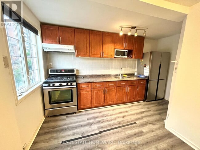 property at 6 Casimir St
