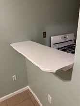 3031 Mistletoe St, Unit D in New Orleans, LA - Foto de edificio - Building Photo