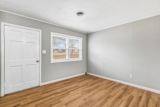 4652 S Holden Rd in Greensboro, NC - Building Photo - Building Photo