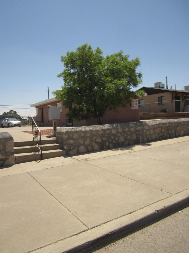 3606 Taylor Ave in El Paso, TX - Building Photo - Building Photo