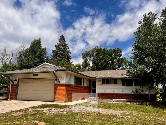 property at 1304 Rainier Dr