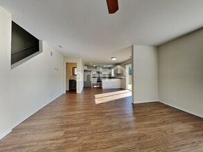 306 Nelsen St NE in Orting, WA - Building Photo - Building Photo