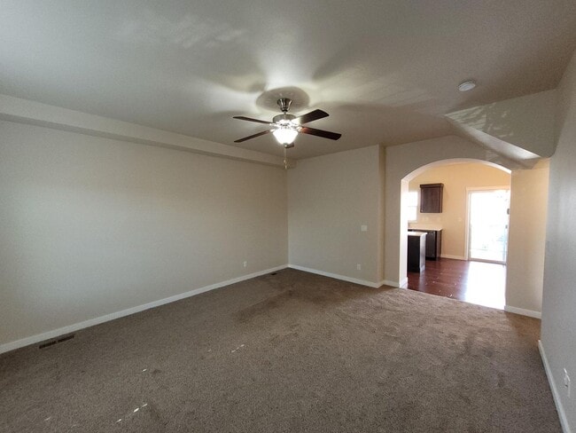 8767 W Pine Valley Ln in Boise, ID - Foto de edificio - Building Photo