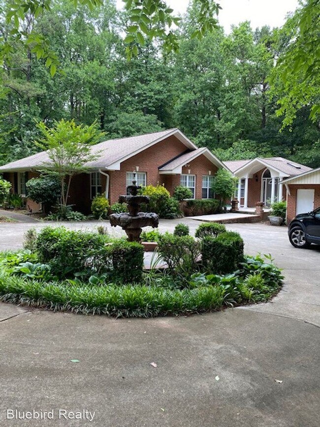 4112 Jodeco Rd Rentals in Stockbridge, GA