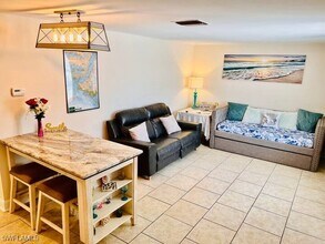 1726 Bikini Ct in Cape Coral, FL - Building Photo - Building Photo