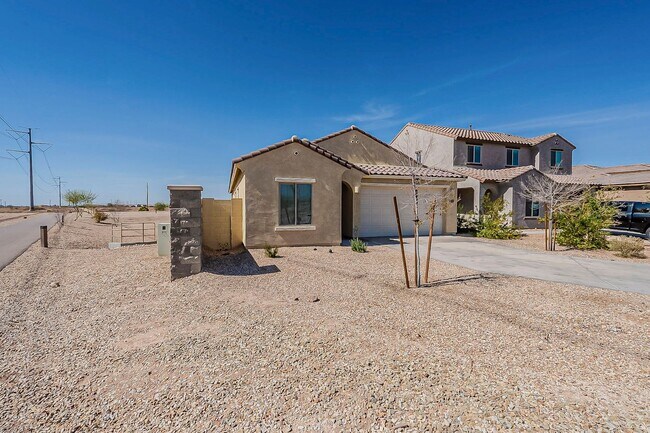 5024 S 112th Ave in Tolleson, AZ - Building Photo - Building Photo