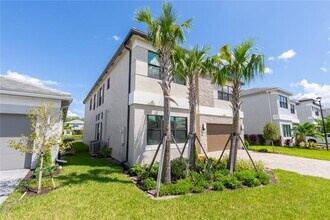 20412 Estero Xing Blvd in Estero, FL - Building Photo - Building Photo