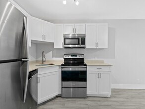 3208 NE 7th St in Pompano Beach, FL - Building Photo - Building Photo