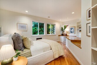 17389 Gehricke Rd in Sonoma, CA - Building Photo - Building Photo