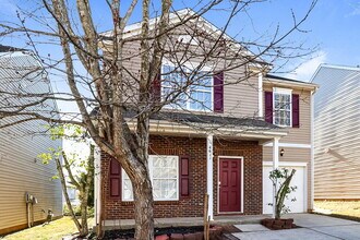 4611 Meadowfield Rd in Charlotte, NC - Foto de edificio - Building Photo