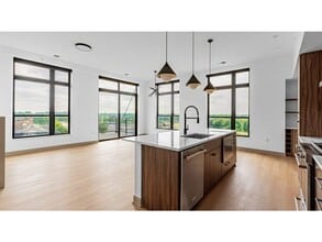 640 Wisconsin Ave N in Golden Valley, MN - Building Photo - Building Photo