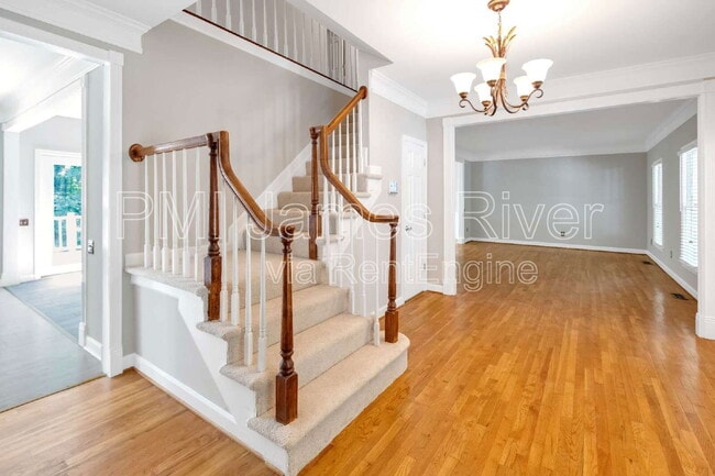 property at 13917 Eastbluff Rd
