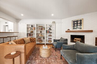 2510 Santiago St in Santa Ana, CA - Building Photo