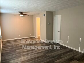 3400 Hallbrook St in Memphis, TN - Building Photo - Building Photo