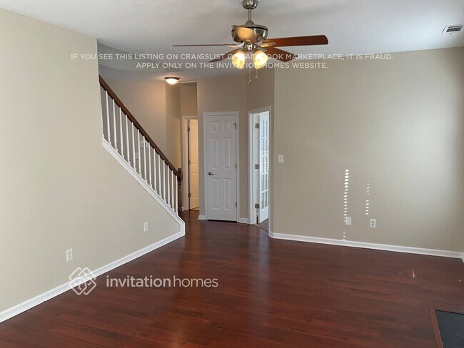 6605 Pattonsburg Dr in Charlotte, NC - Foto de edificio - Building Photo