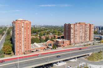 Rainbow Village Condominium in Toronto, ON - Building Photo - Building Photo