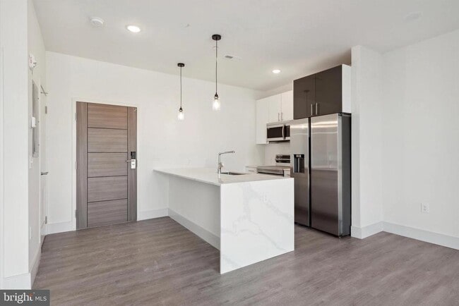 property at 1221 E Fletcher St