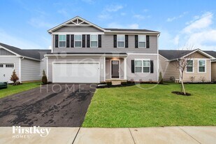 1952 Lake Crest Dr in Grove City, OH - Building Photo