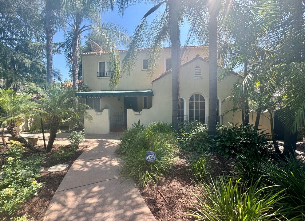 1174 E Elizabeth St in Pasadena, CA - Building Photo