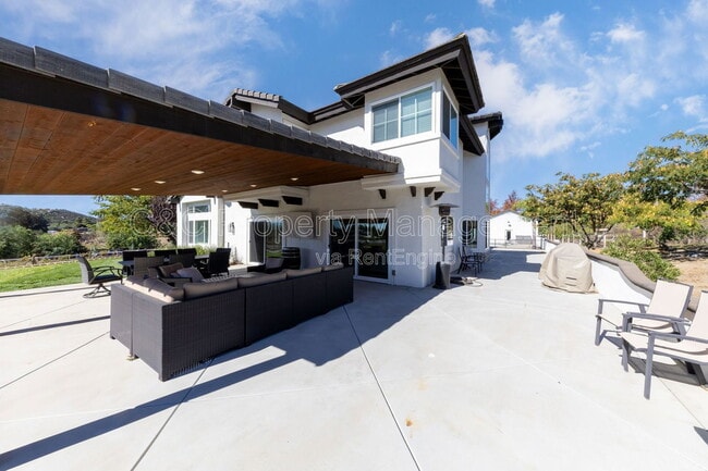 39550 Calle De Companero in Murrieta, CA - Building Photo - Building Photo