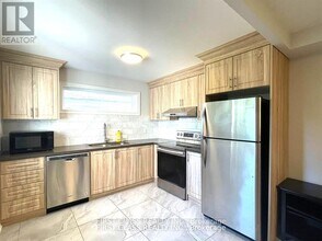 24 Greenyards Dr in Toronto, ON - Building Photo - Building Photo