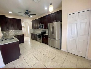1314 Honey Blossom Dr in Orlando, FL - Foto de edificio - Building Photo