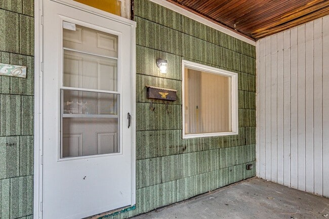 136 Rochelle St in Pittsburgh, PA - Building Photo - Building Photo