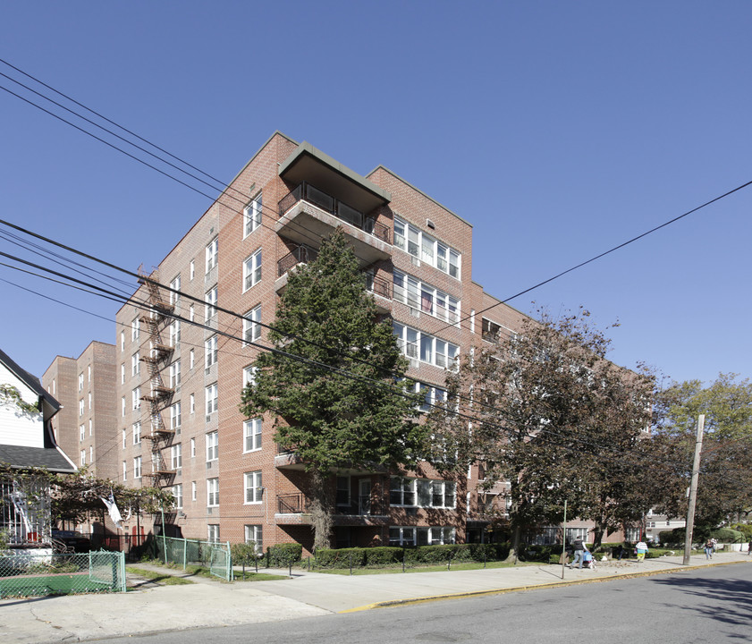 Belcrest House Apartments in Jamaica, NY - Building Photo