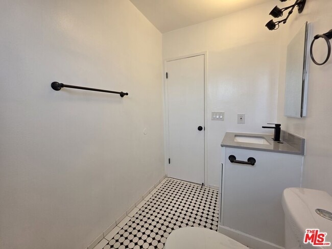 4822 Mascot St in Los Angeles, CA - Building Photo - Building Photo