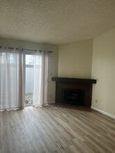 1313 Floyd Ave in Modesto, CA - Building Photo - Building Photo