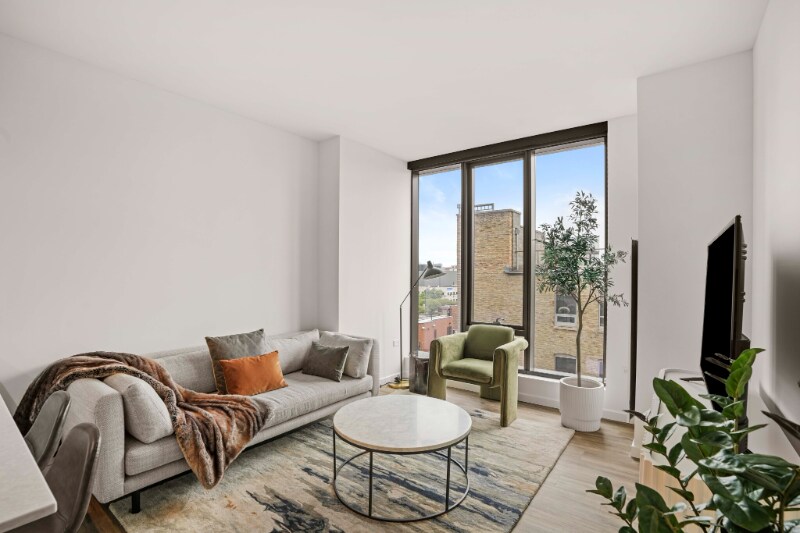 197 N Aberdeen St in Chicago, IL - Building Photo