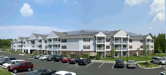 Linden Lake Senior Apartments in Lindenwold, NJ - Building Photo - Building Photo