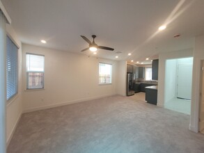 401 Caravaggio Cir in Sacramento, CA - Building Photo - Building Photo