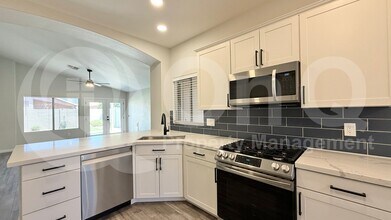 206 W Oxford Ln in Gilbert, AZ - Building Photo - Building Photo