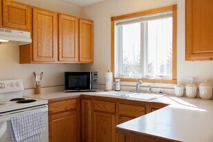 433 15th Ave in Baldwin, WI - Building Photo