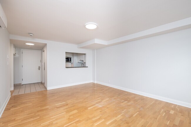 1410 Columbia Rd in Boston, MA - Foto de edificio - Building Photo