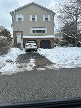 71 Miles St, Unit 1 st FLOOR in Elmwood Park, NJ - Foto de edificio - Building Photo