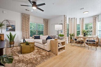 Adara at Godley Station in Savannah, GA - Foto de edificio - Building Photo