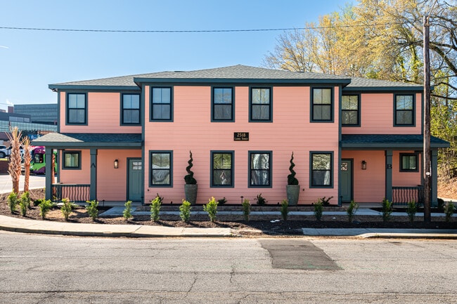 property at 2518 Laurel St