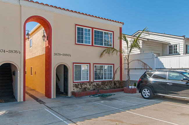 property at 3880.5 Haines St