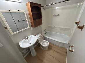 10128 Cloverdale Dr in St. Louis, MO - Building Photo - Building Photo