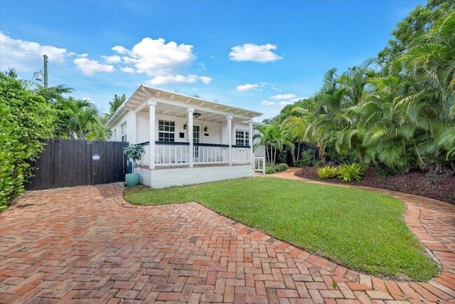735 Newark St in West Palm Beach, FL - Building Photo - Building Photo
