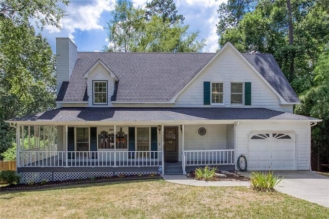 property at 512 Fieldwood Dr NW