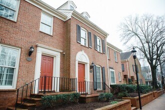 510 N Poplar St in Charlotte, NC - Building Photo - Building Photo