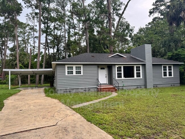 property at 276 NW Burk Ave