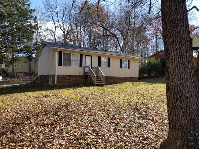 property at 2810 Craig Point Rd