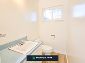 7100 Chris Ave in Sacramento, CA - Building Photo - Building Photo